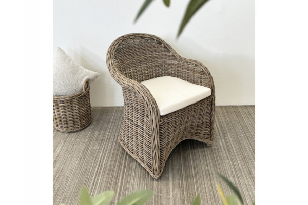 Kato Rattan Spisestol m/hynde